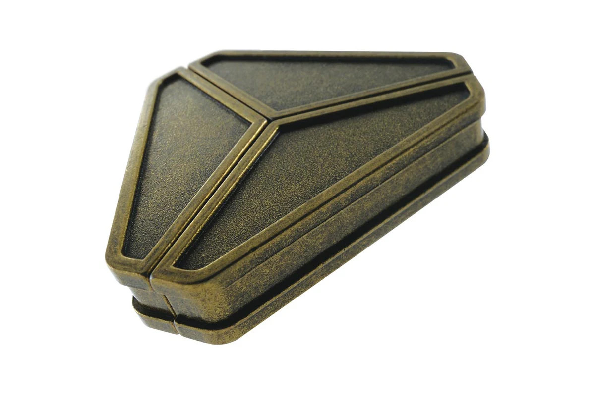 Cast Delta - Hanayama Huzzle