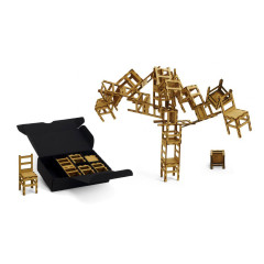 Las Sillas (Les Chaises)