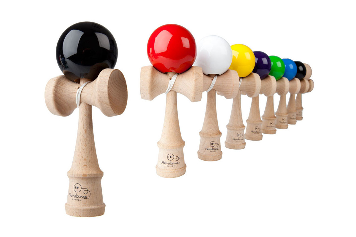 Kendama ROYAL black