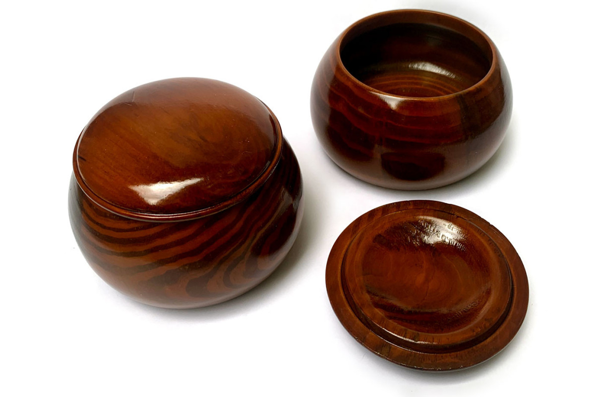 Bols de go vernis brillant